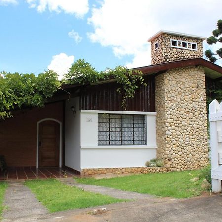 Casa Aconchegante No Capivari Campos do Jordao Exterior photo
